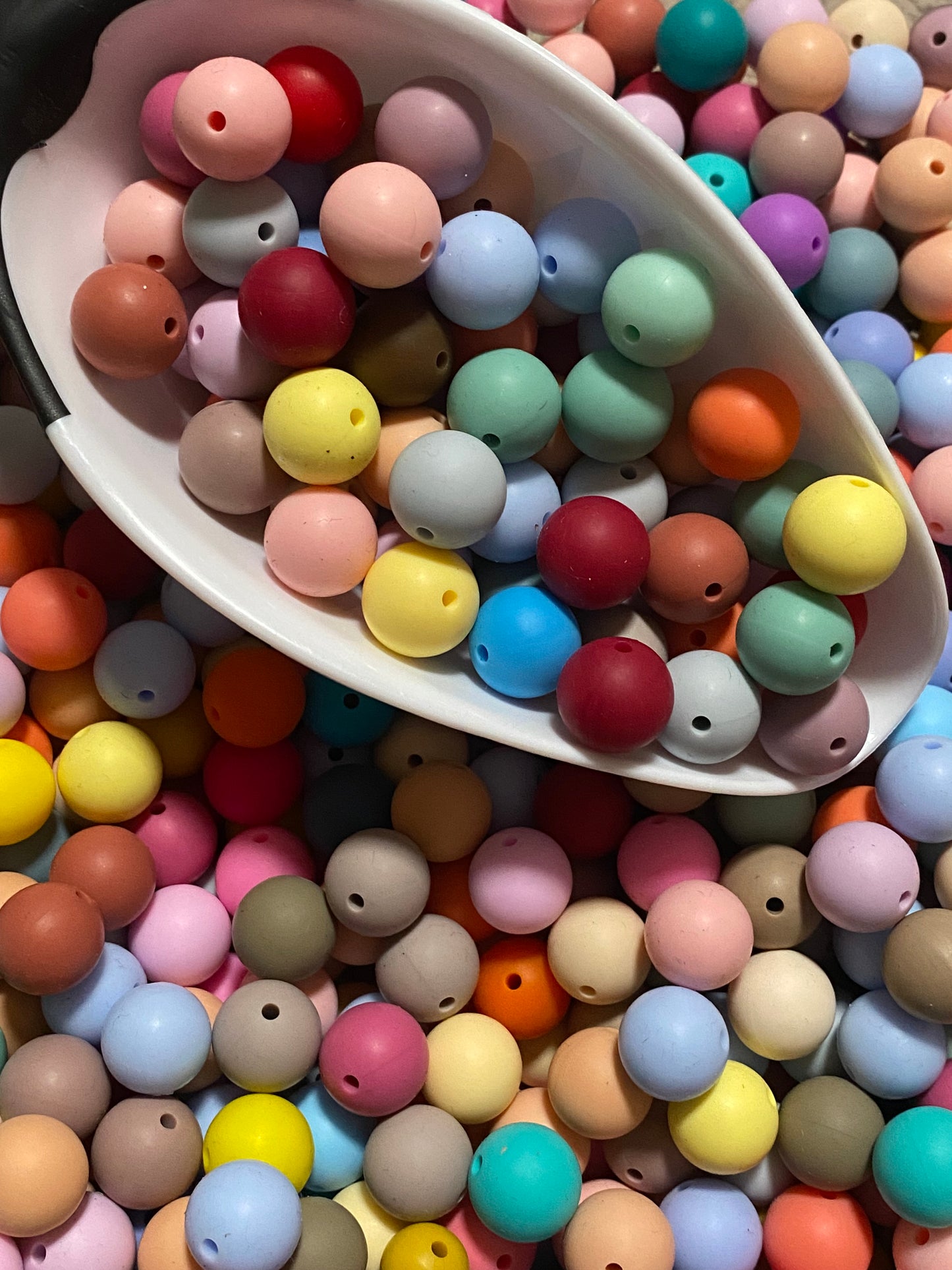 Silicone Bead Scoop